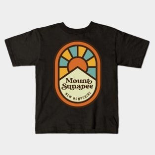 Mount Sunapee New Hampshire Retro Sunset Kids T-Shirt